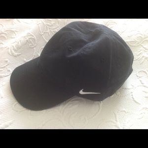 NWT Nike canvas hat